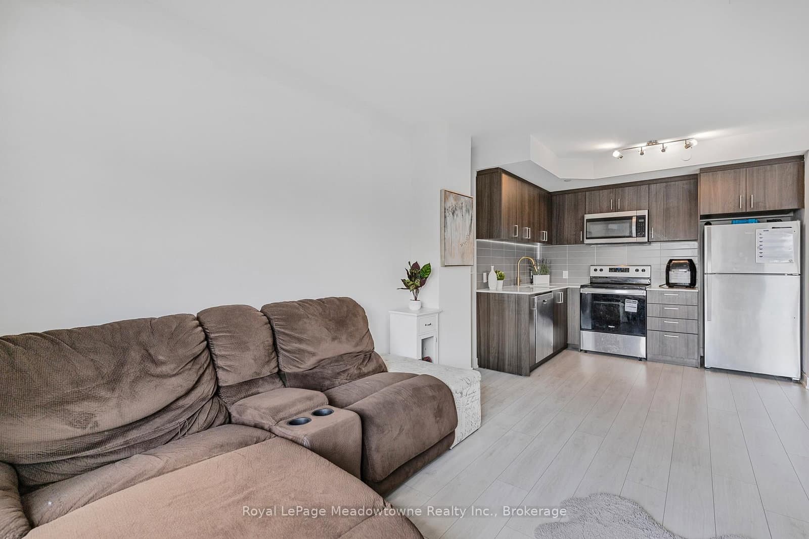 8010 Derry Road, Unit TH 107 thumbnail 7