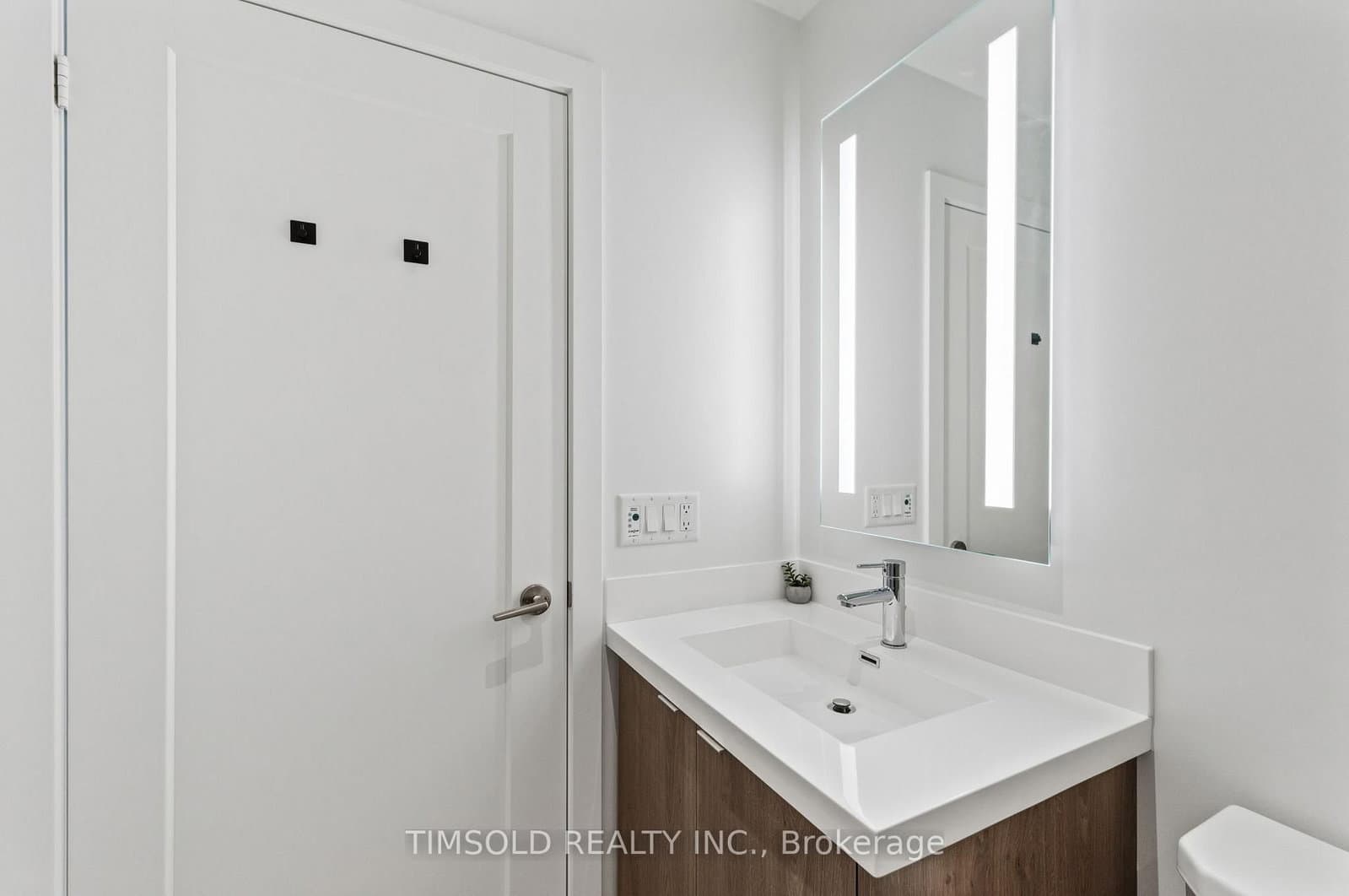 5 Mabelle Avenue, Unit 4136 thumbnail 28