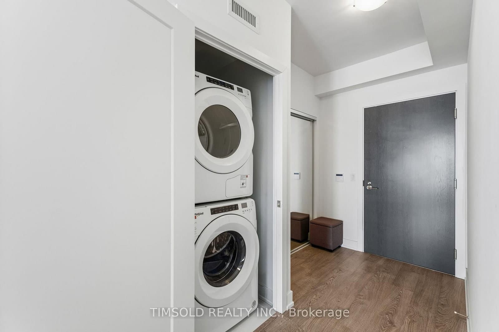 5 Mabelle Avenue, Unit 4136 thumbnail 7