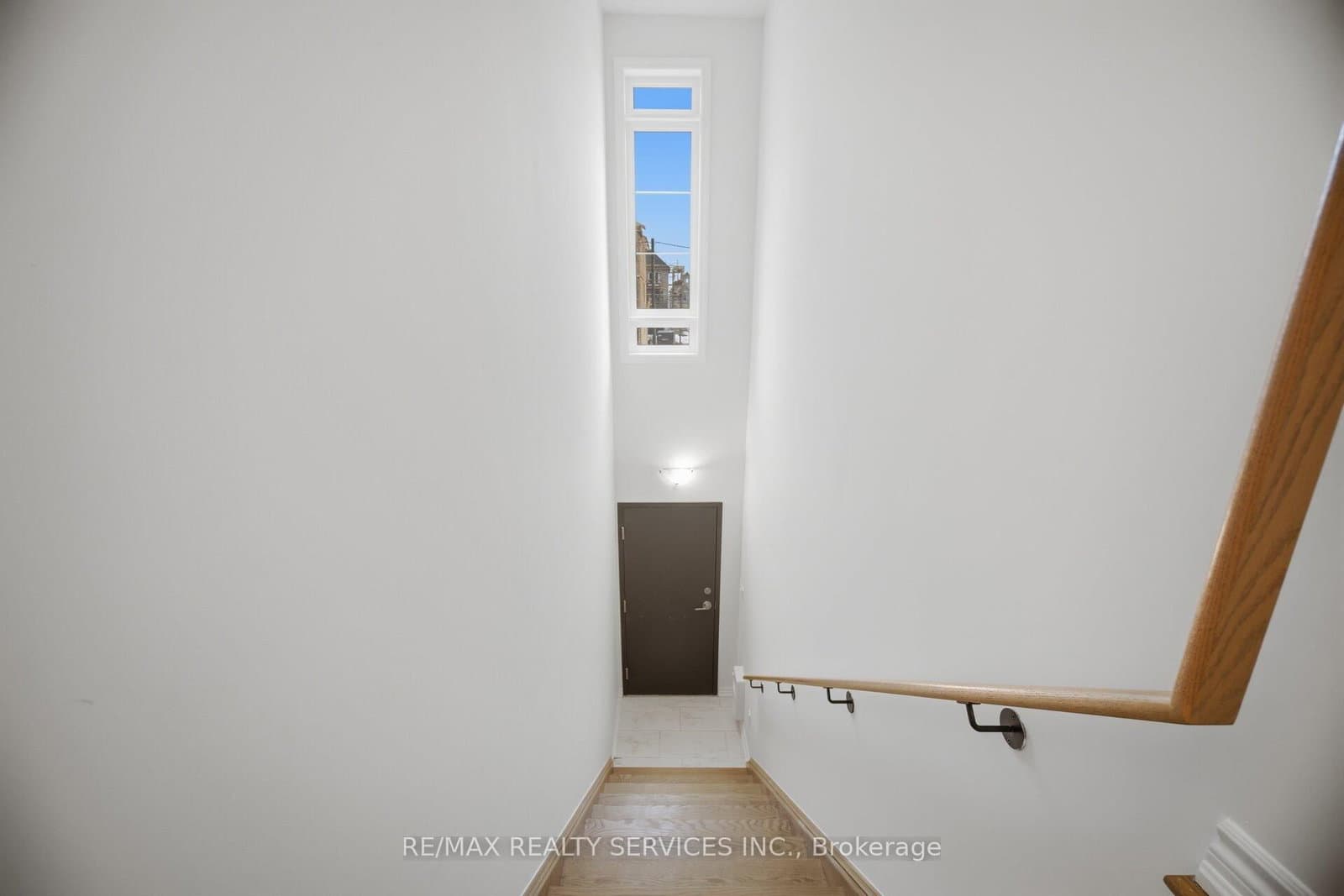 581 Tim Manley Avenue S thumbnail 8