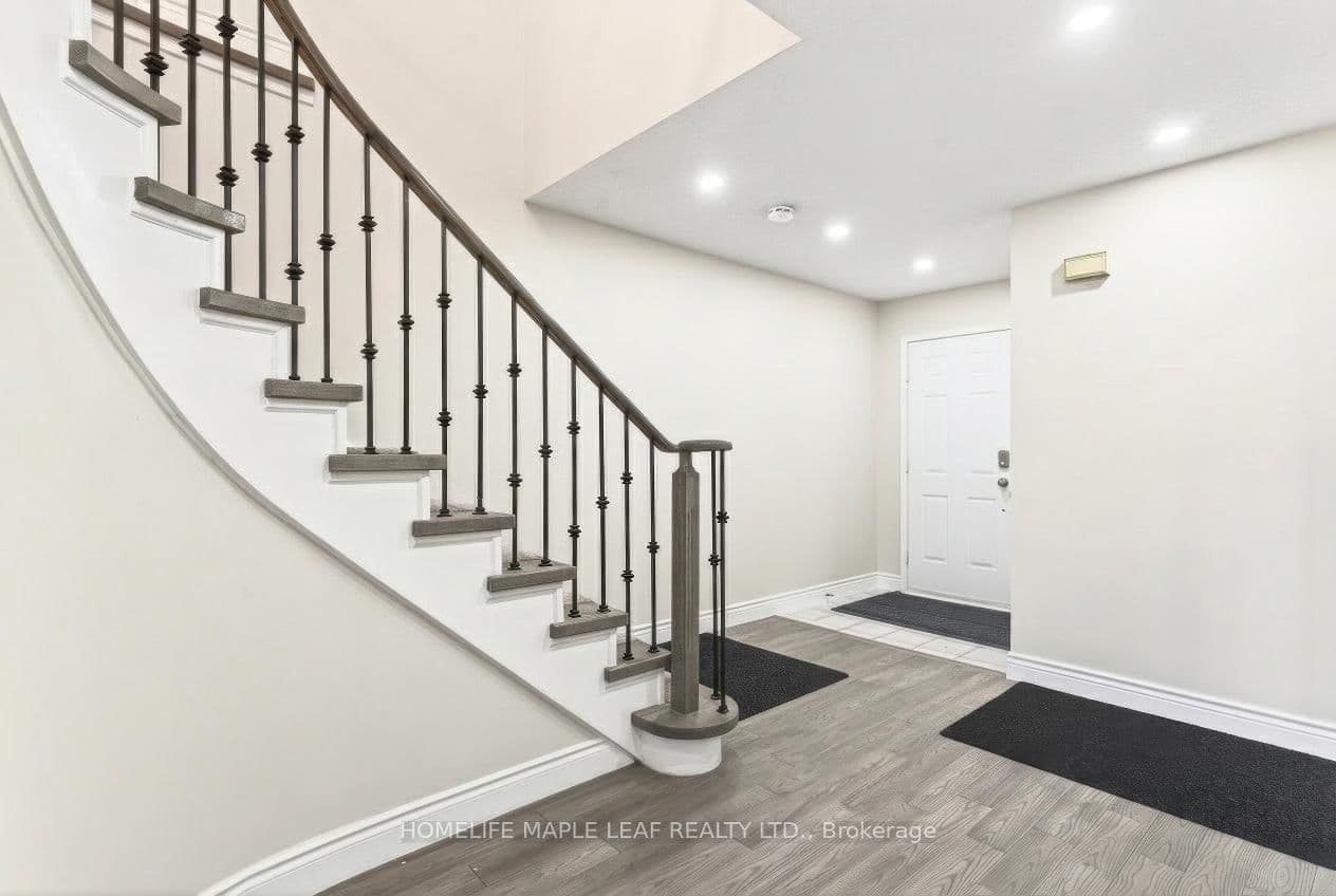 735 Constellation Drive thumbnail 3