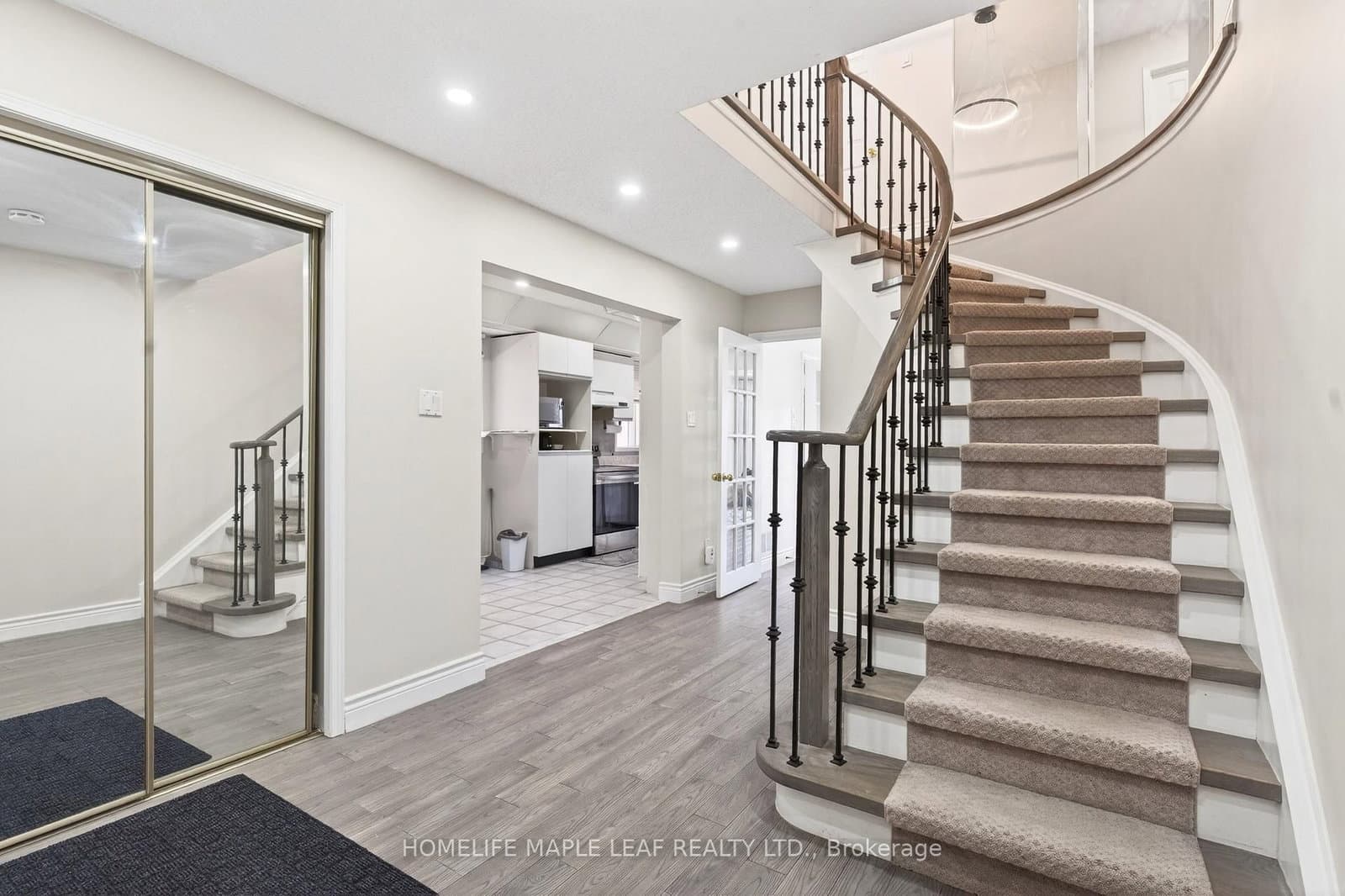 735 Constellation Drive thumbnail 4