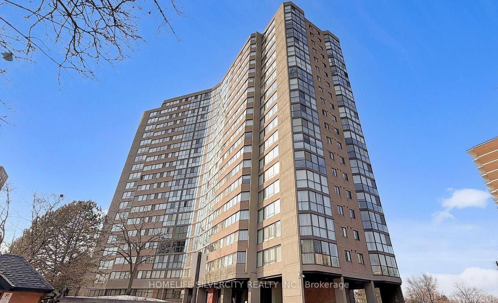 40 Richview Road, Unit 707 - Image 1