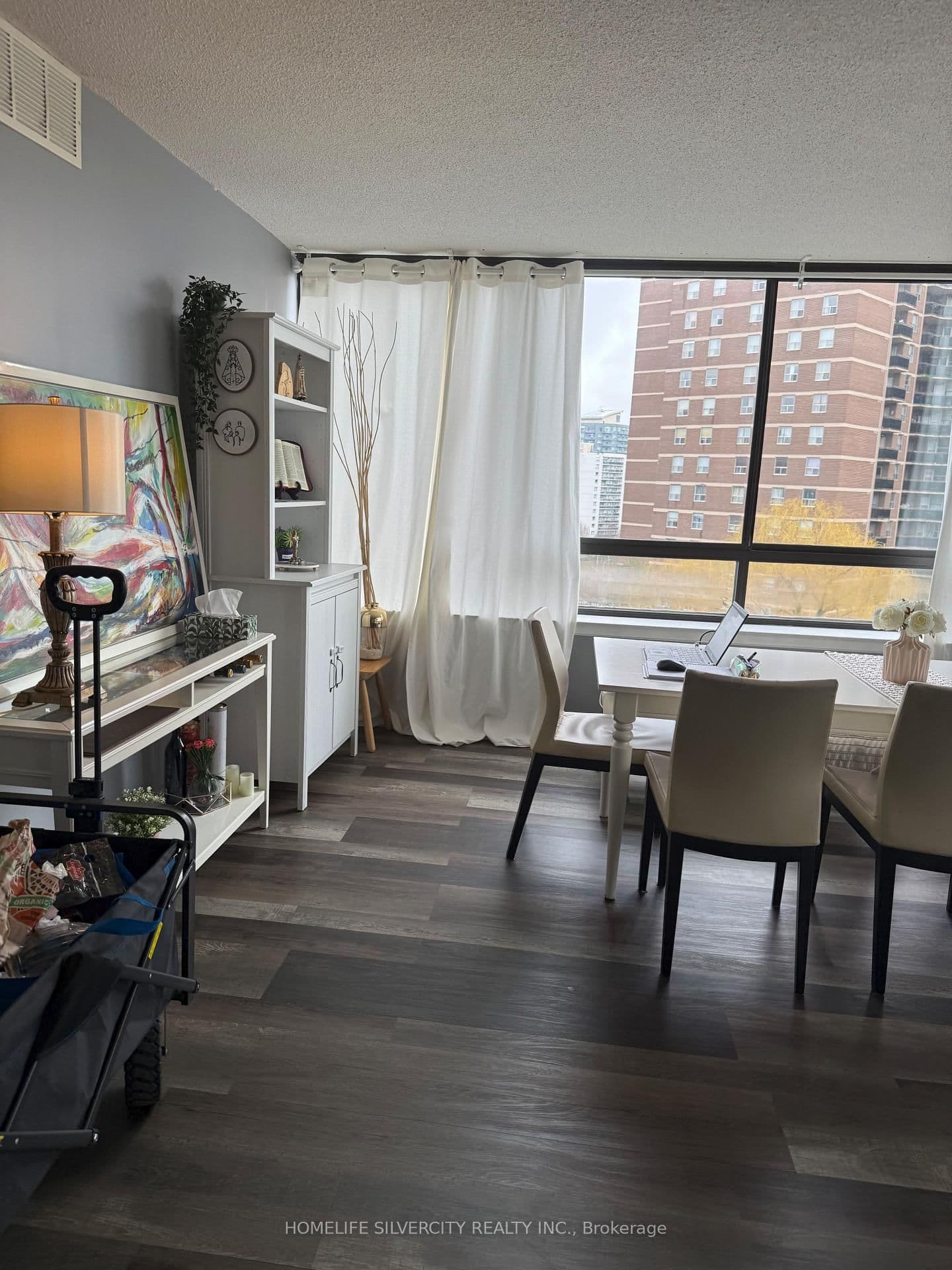 40 Richview Road, Unit 707 thumbnail 4