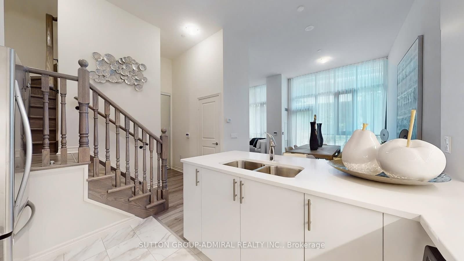 39 Annie Craig Drive, Unit Th 101 thumbnail 11