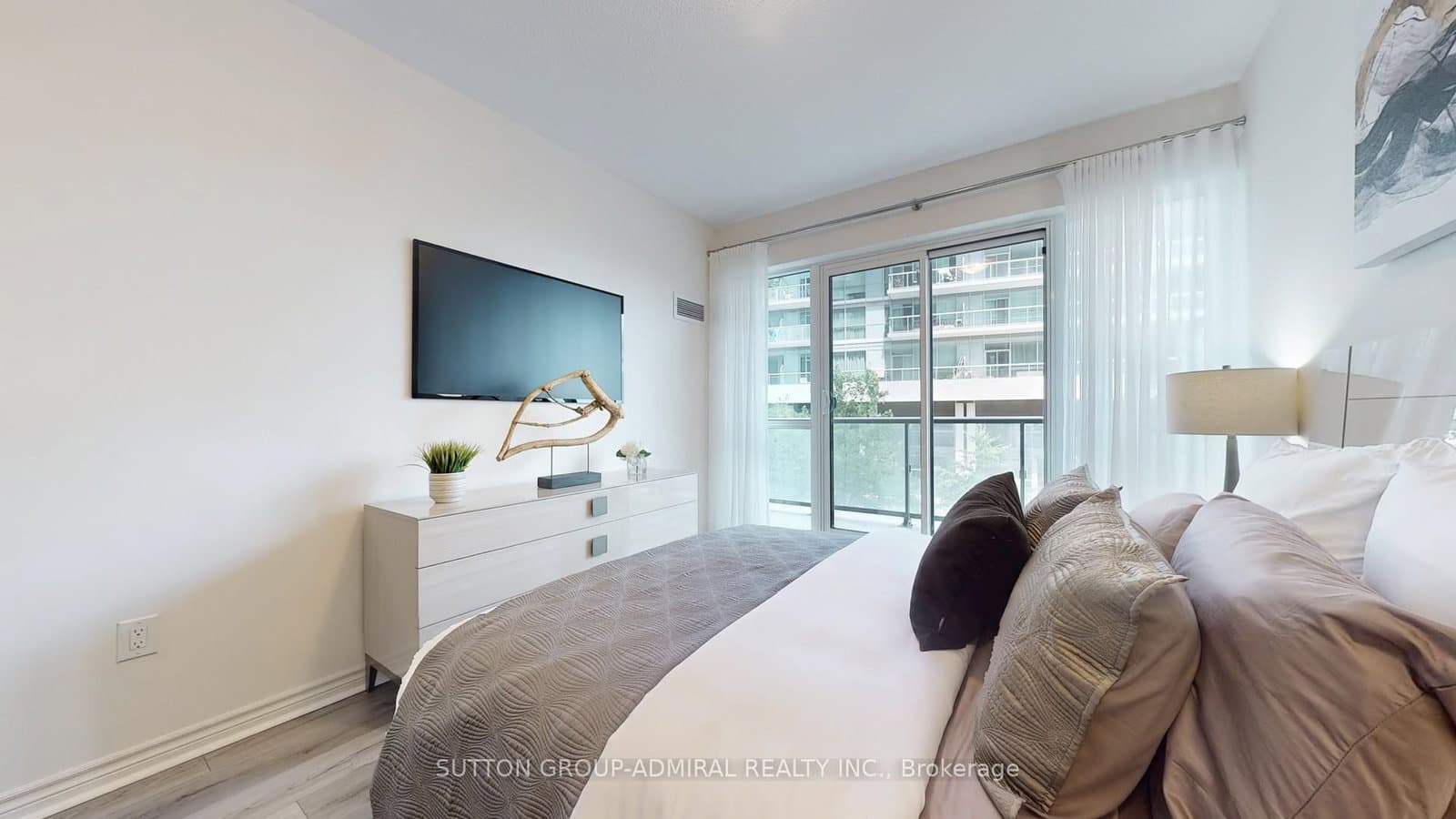 39 Annie Craig Drive, Unit Th 101 thumbnail 26