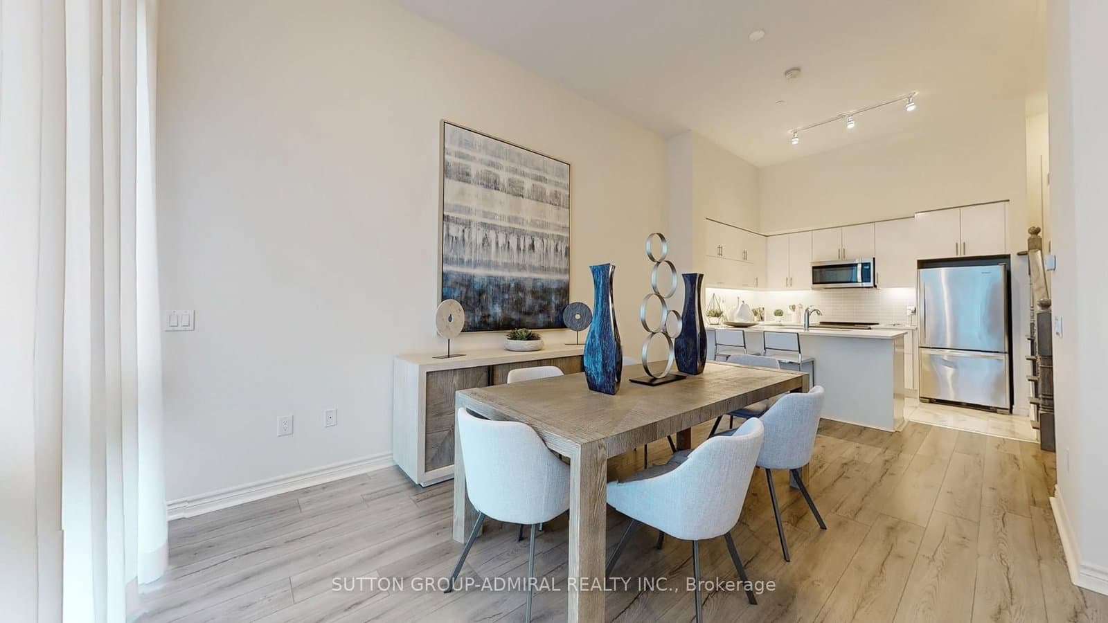 39 Annie Craig Drive, Unit Th 101 thumbnail 4
