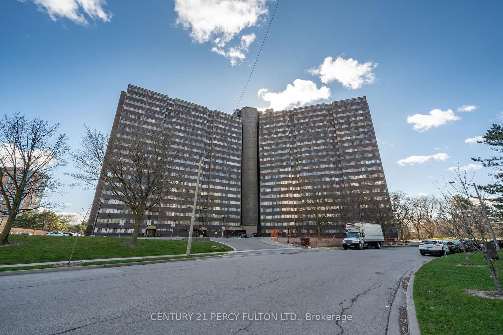 #PH 12 - 11 Wincott Drive