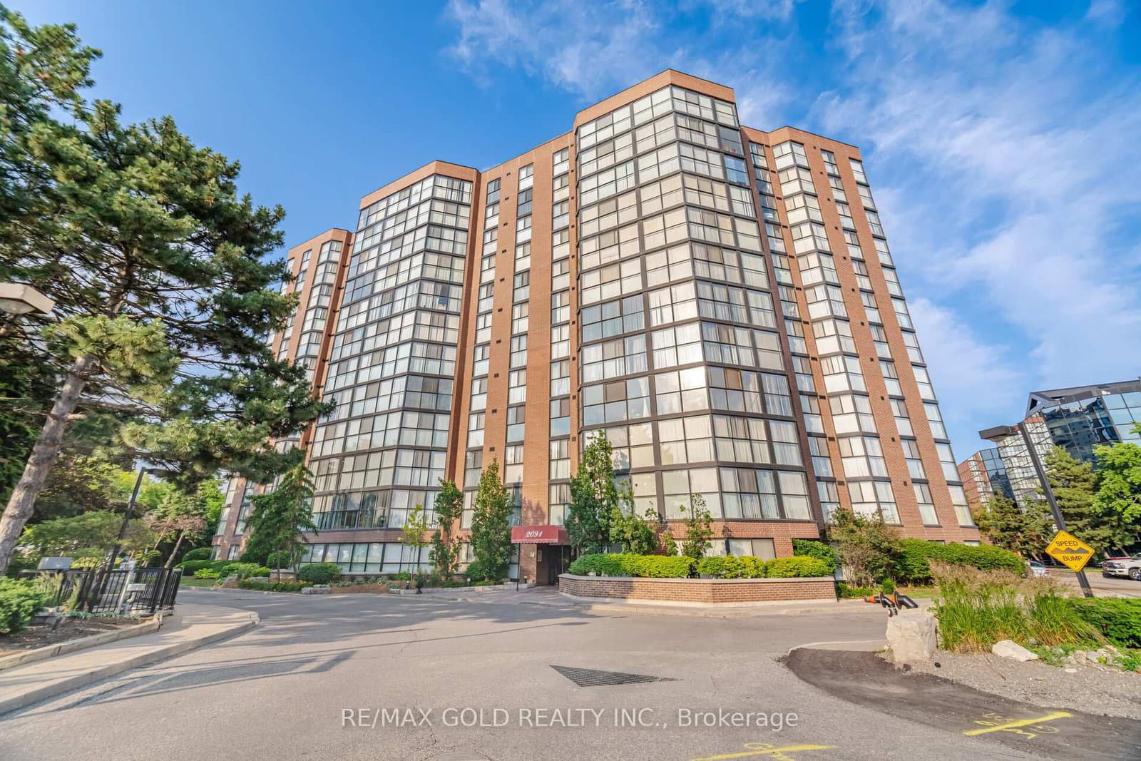 #908 - 2091 Hurontario Street