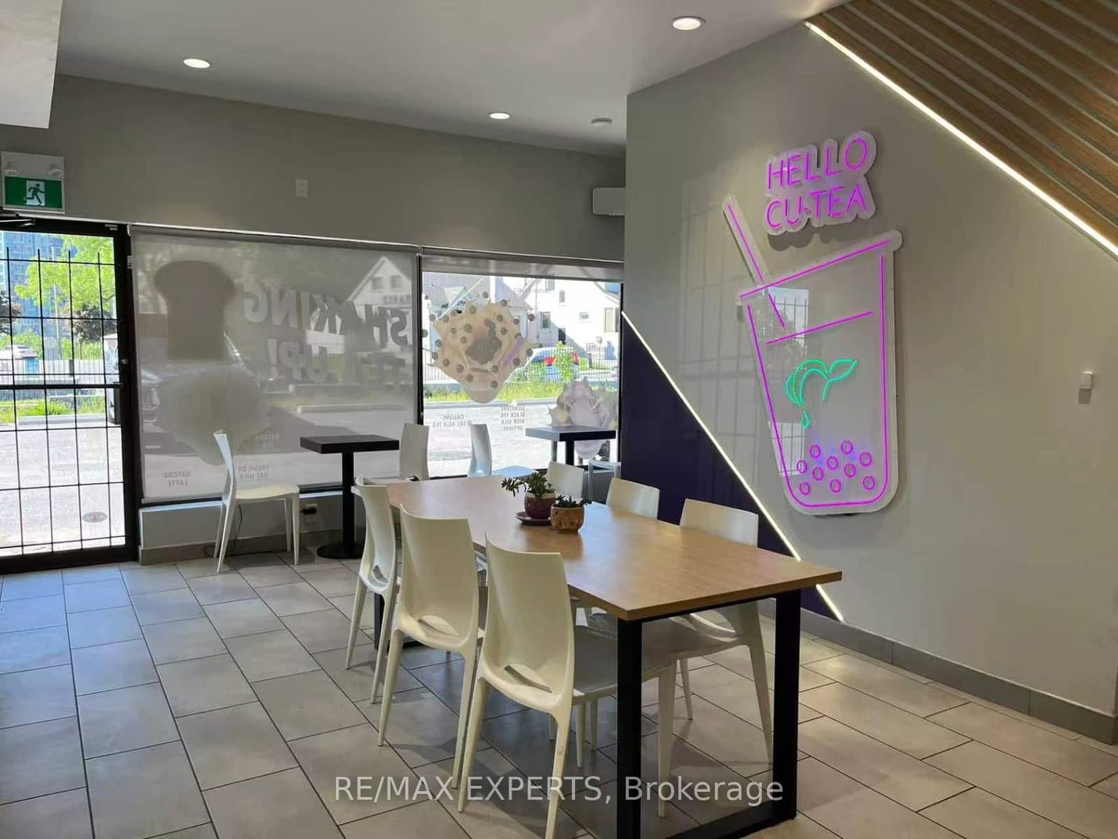 3812 Bloor Street W, Unit 1 thumbnail 3