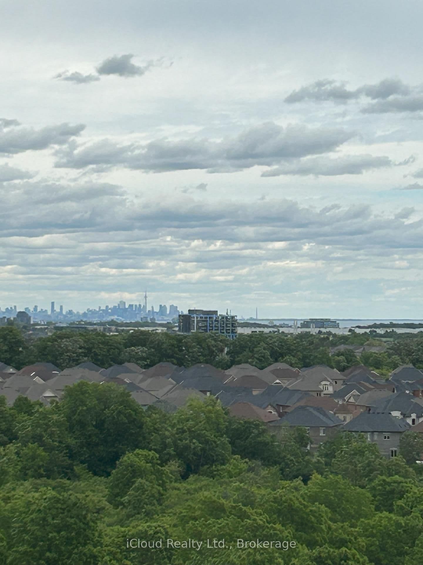 3220 William Coltson Avenue, Unit 1101
