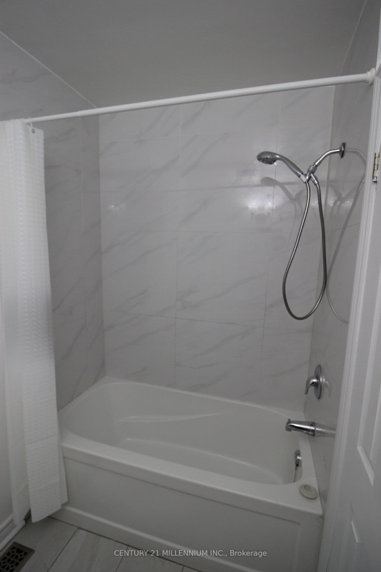 2991 Islington Avenue, Unit Upper thumbnail 28