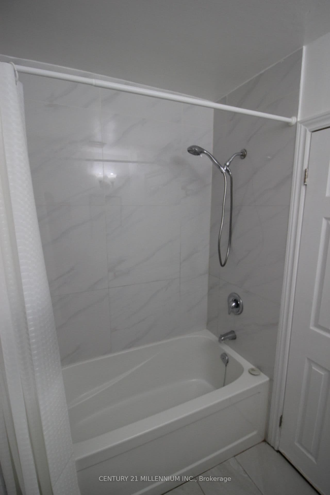 2991 Islington Avenue, Unit Upper thumbnail 29