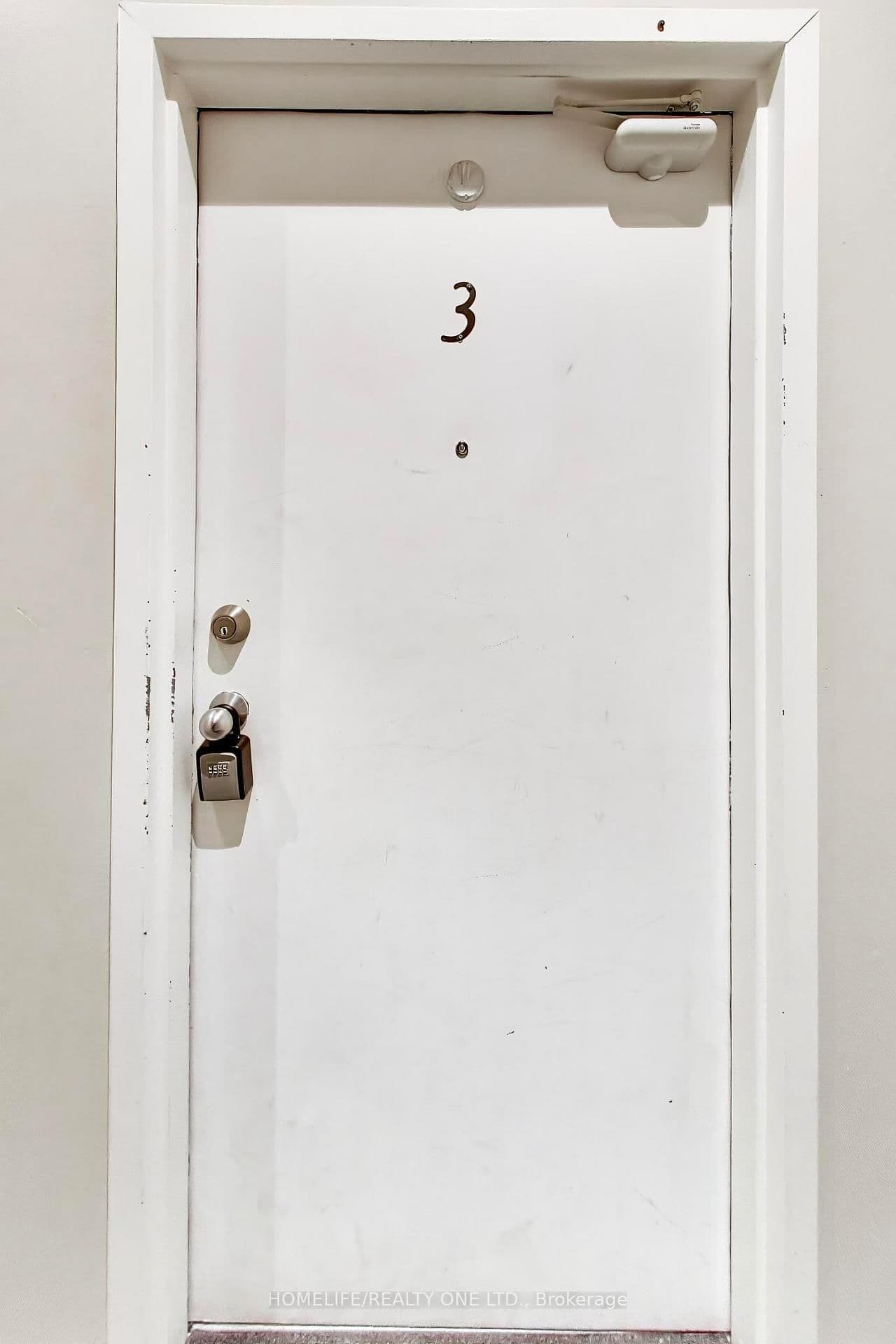 166 Broadway, Unit 3 thumbnail 5