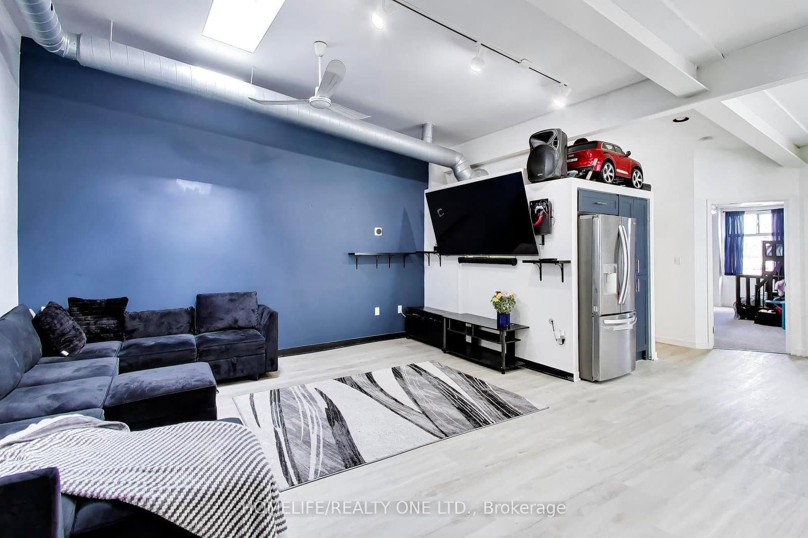 166 Broadway, Unit 3 thumbnail 7