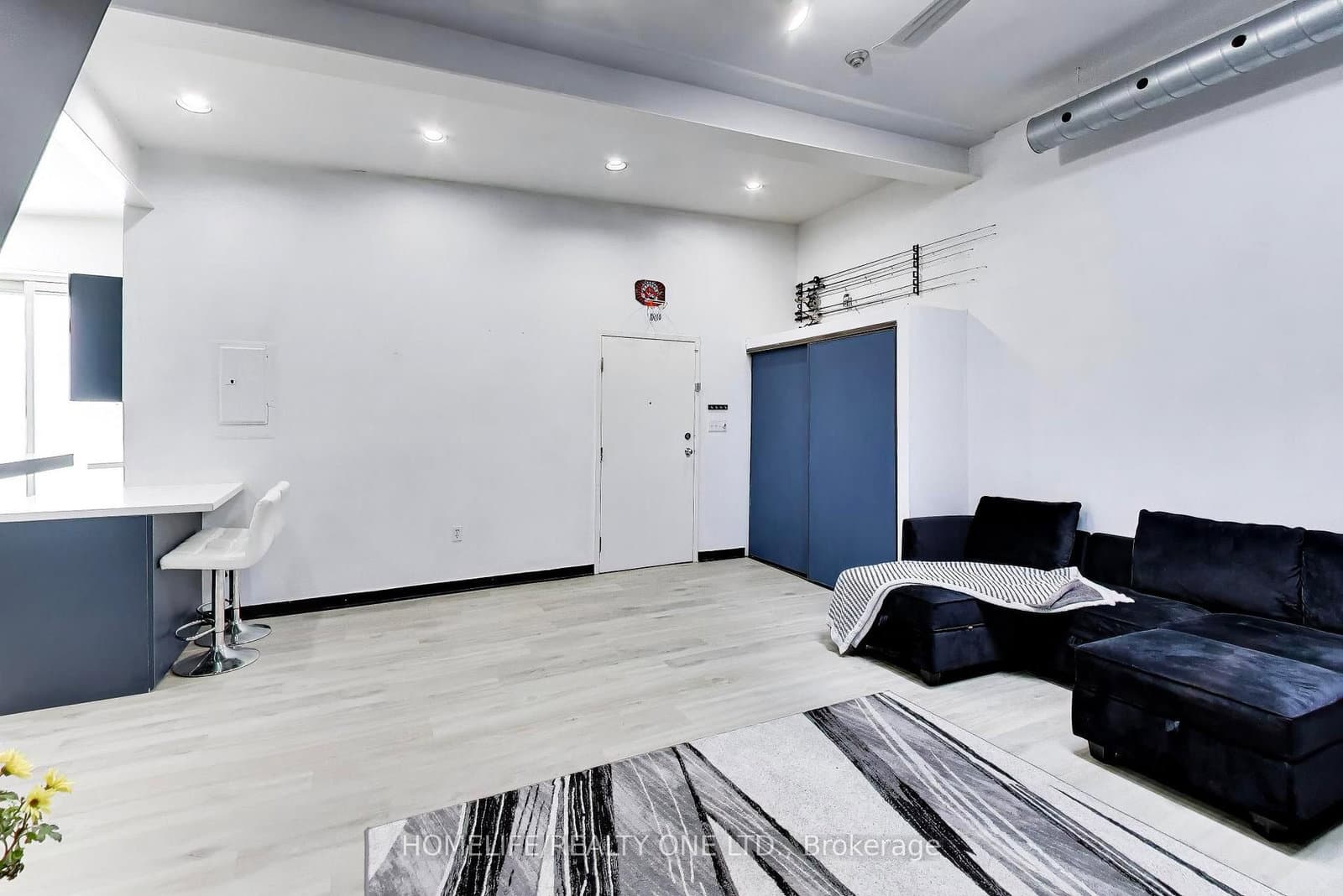 166 Broadway, Unit 3 thumbnail 8