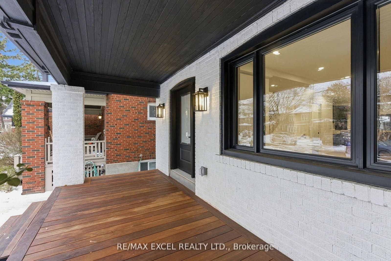 34 Raymond Avenue thumbnail 3