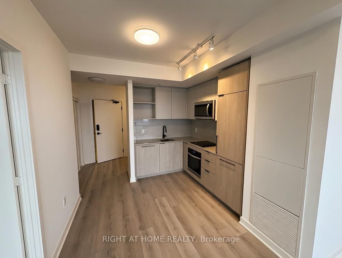 1185 Dupont Street, Unit 1303
