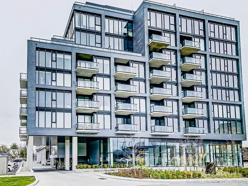 7 Smith Crescent, Unit 411