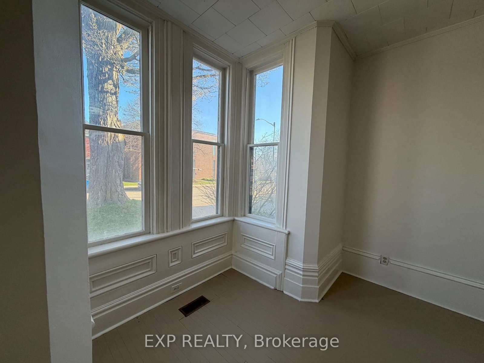 30 First Avenue, Unit Main thumbnail 11