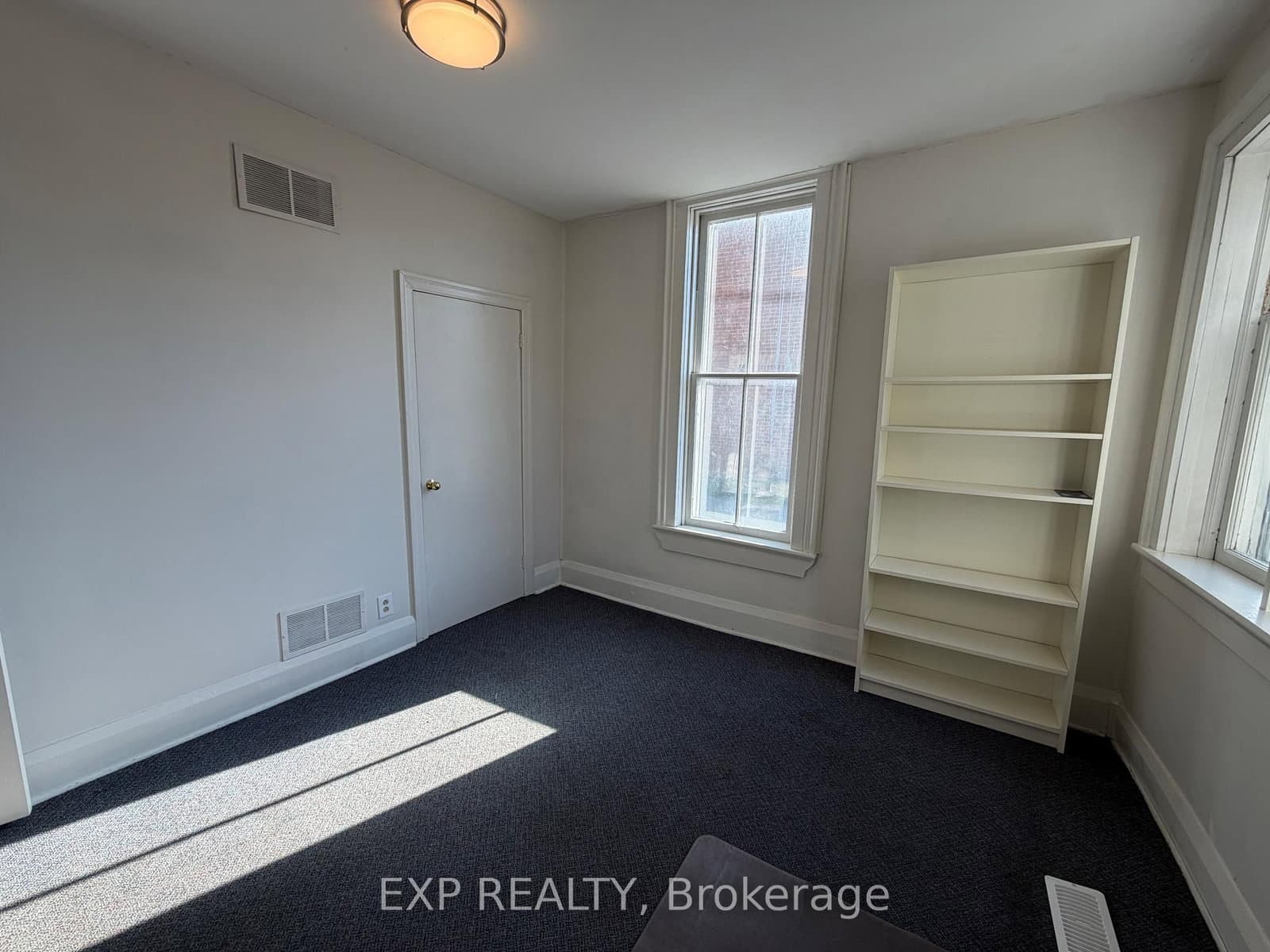 30 First Avenue, Unit Main thumbnail 17