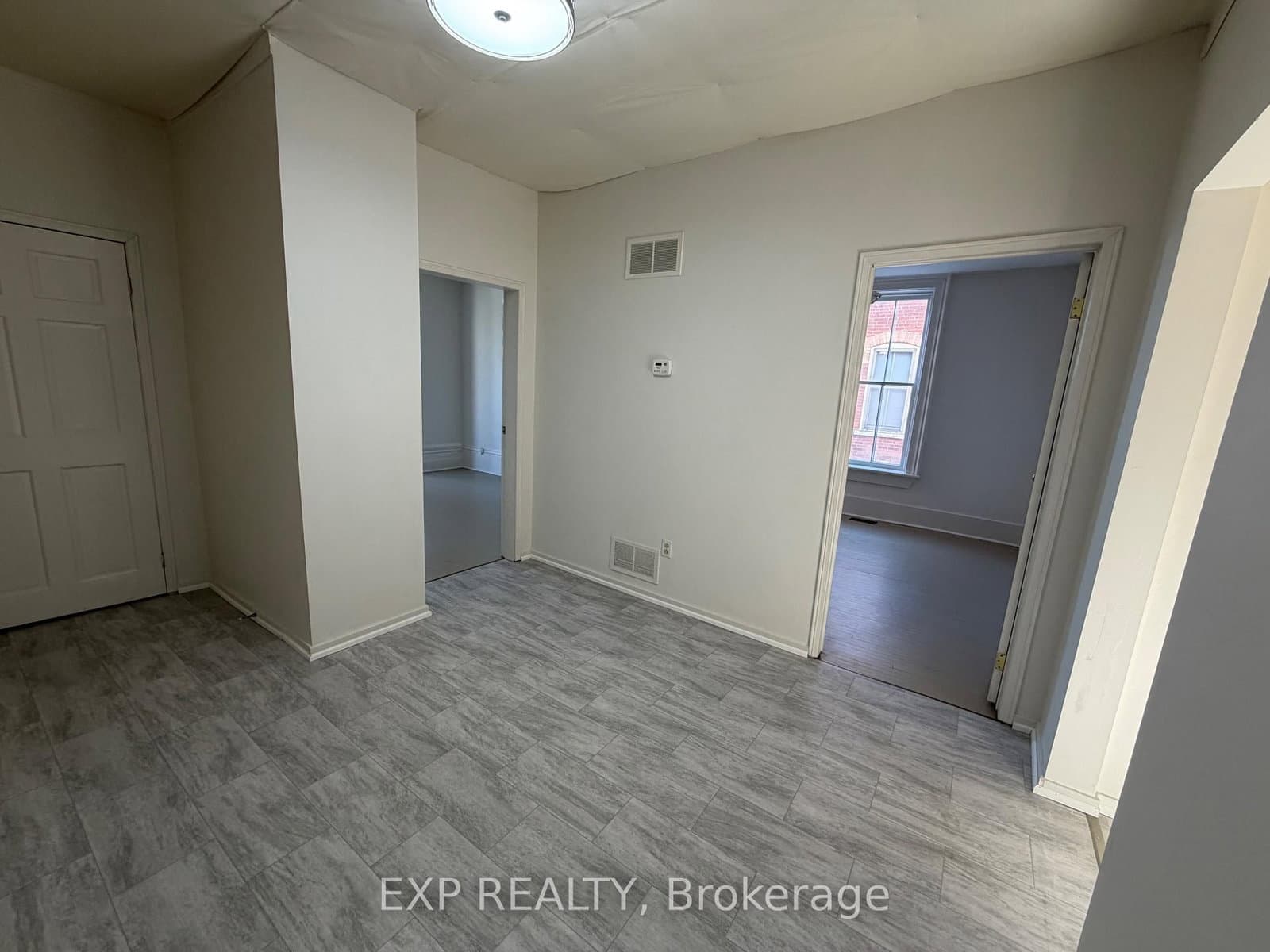 30 First Avenue, Unit Main thumbnail 6
