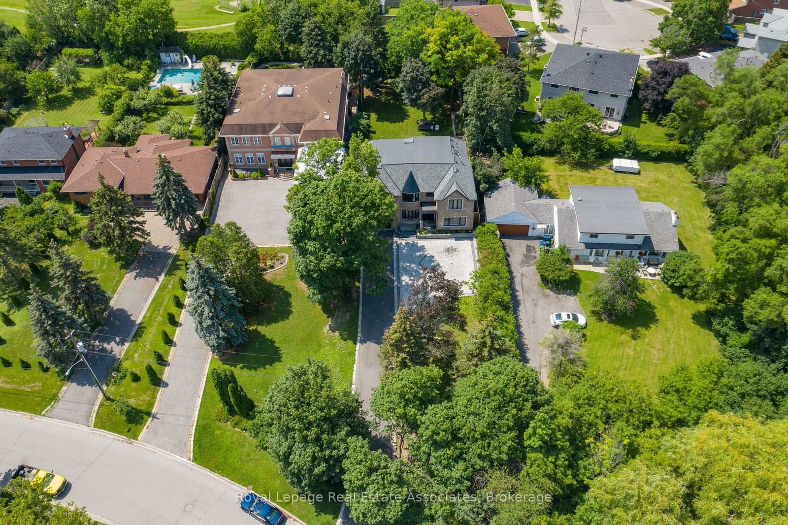 96 Elmcrest Road - Image 1