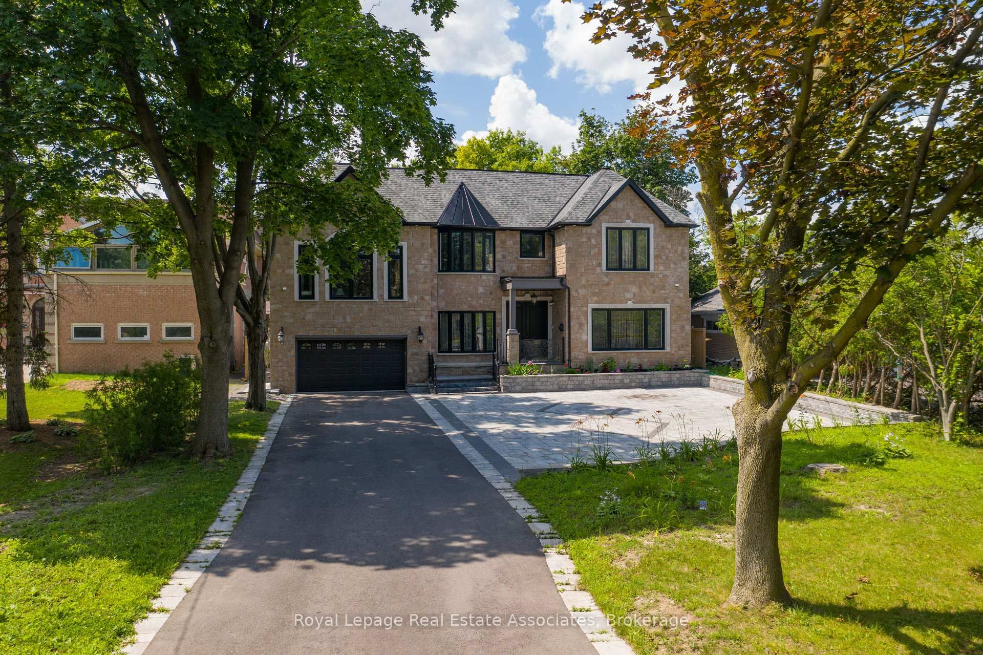 96 Elmcrest Road thumbnail 3