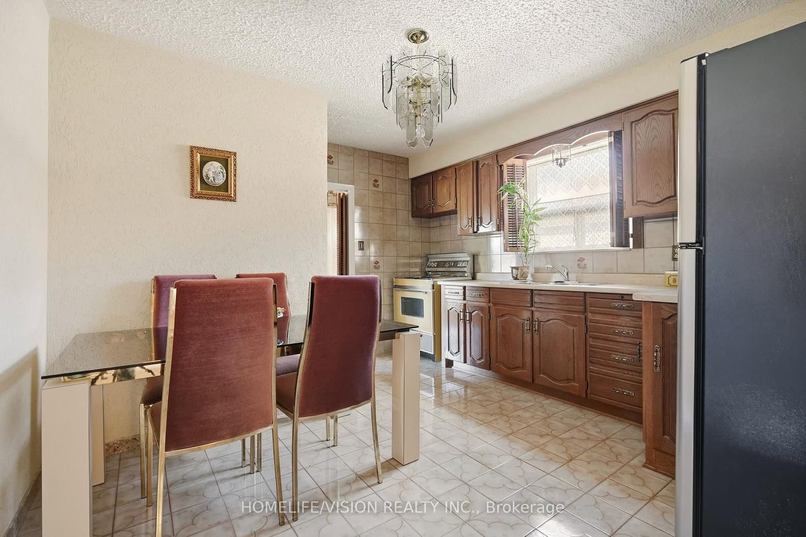 239 Epsom Downs Drive thumbnail 15