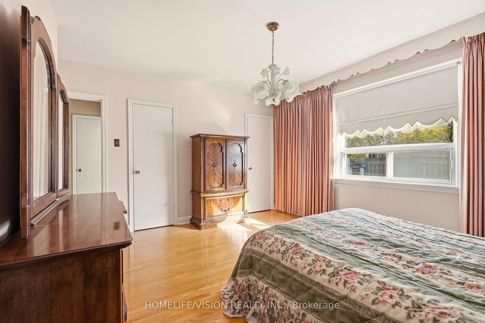 239 Epsom Downs Drive thumbnail 26