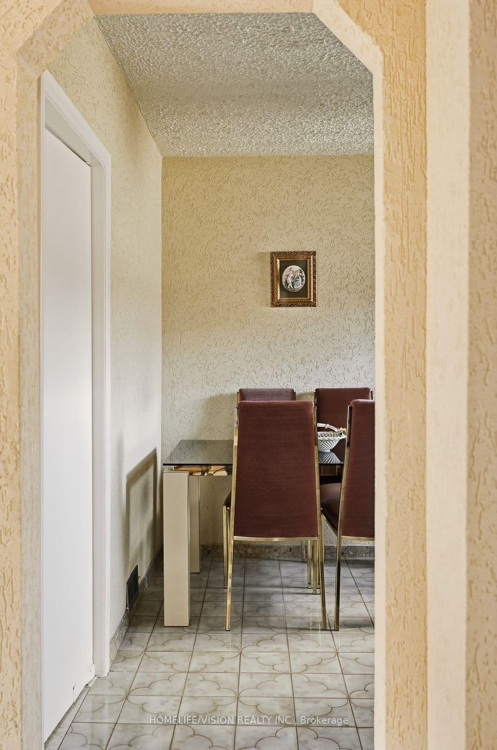 239 Epsom Downs Drive thumbnail 31