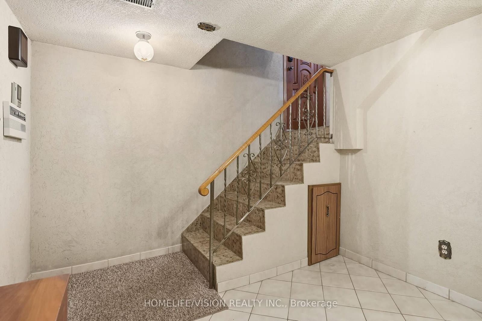 239 Epsom Downs Drive thumbnail 34