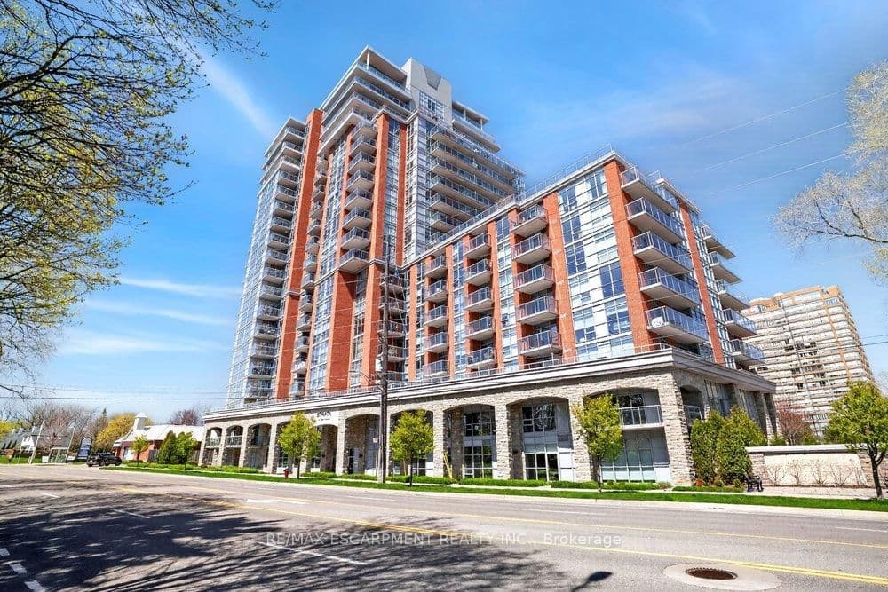 #1501 - 551 Maple Avenue