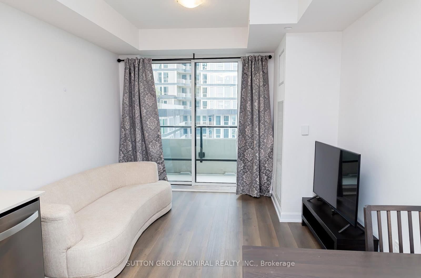 3220 William Coltson Avenue, Unit 1307 thumbnail 11
