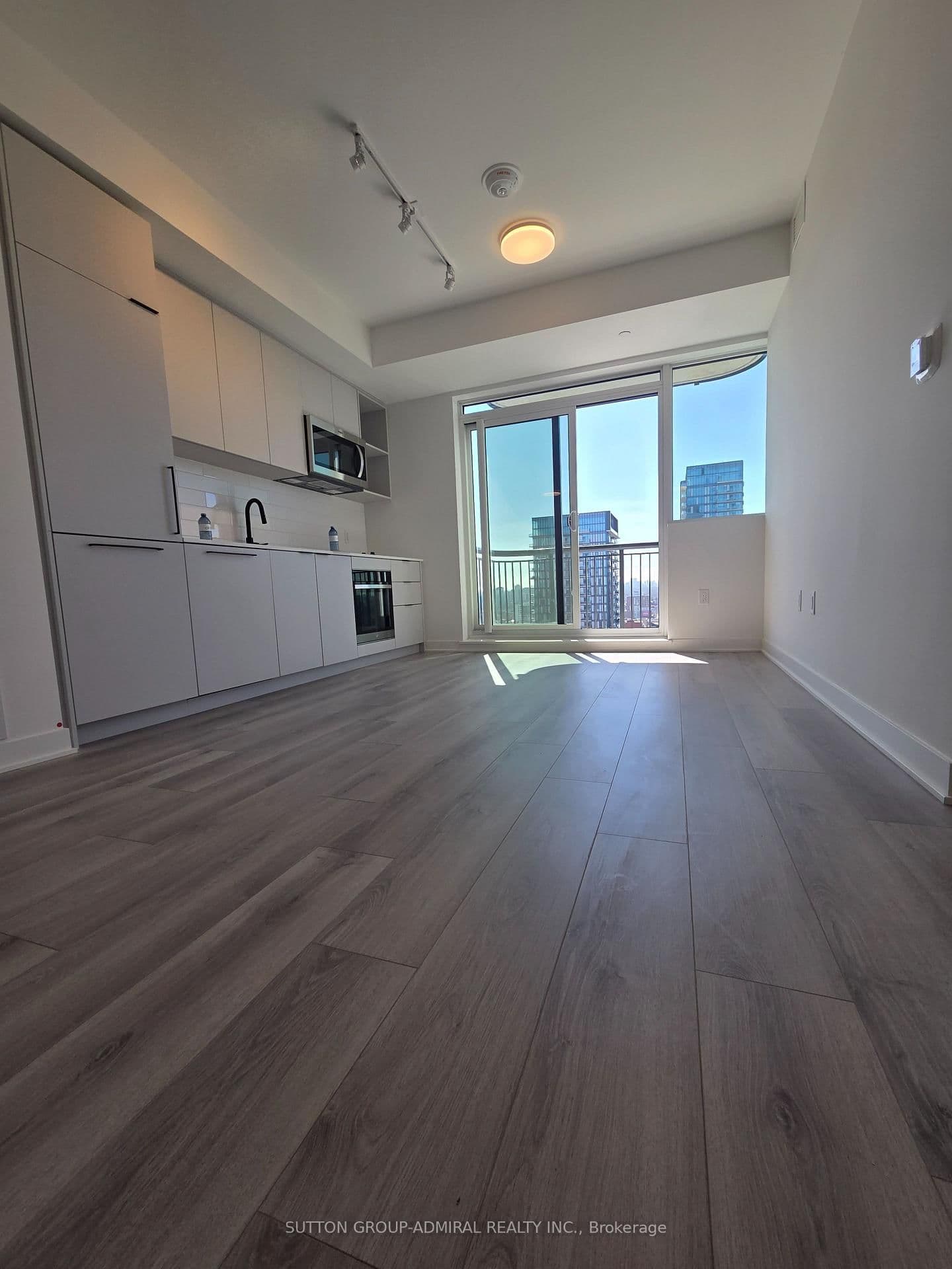 1185 Dupont Street, Unit 1711