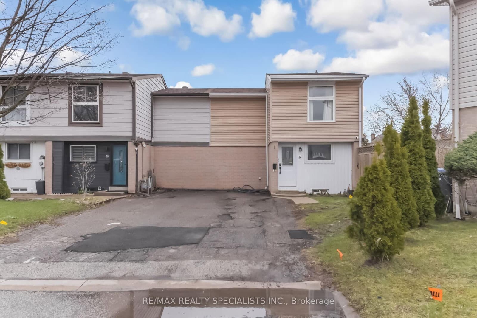 8 Grantbrook Court thumbnail 3