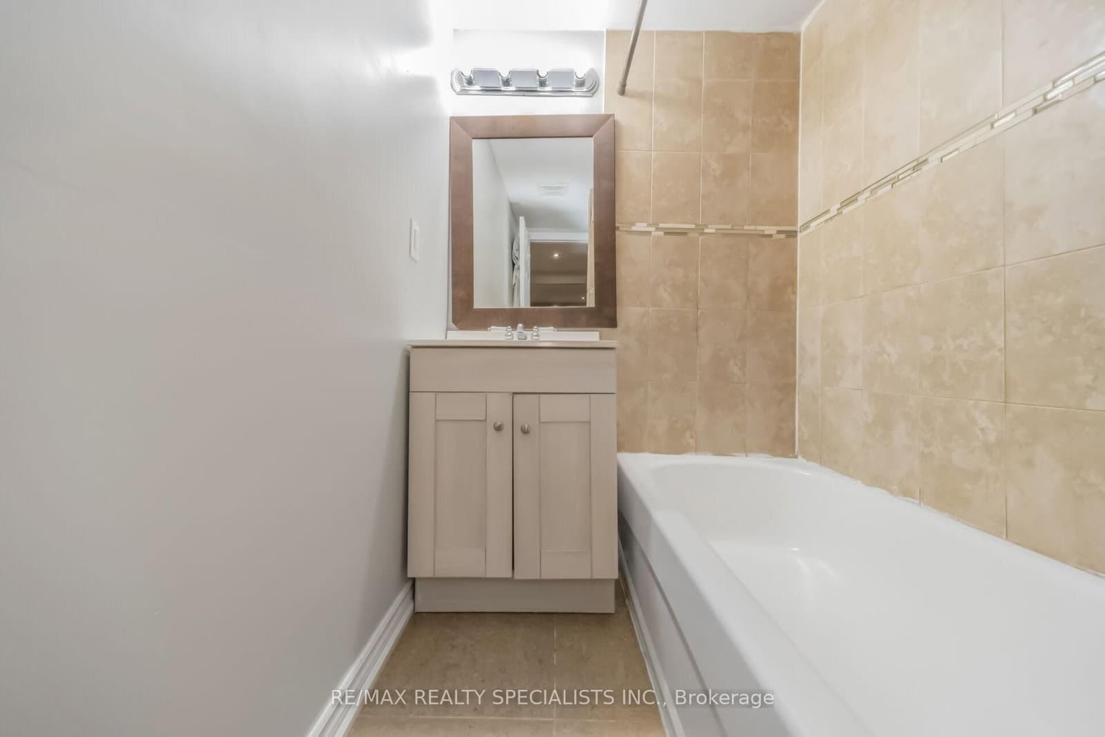 8 Grantbrook Court thumbnail 31