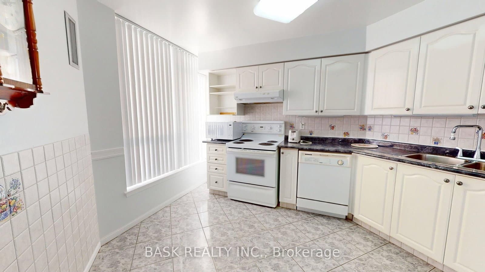 12 Laurelcrest Street, Unit 907 thumbnail 10