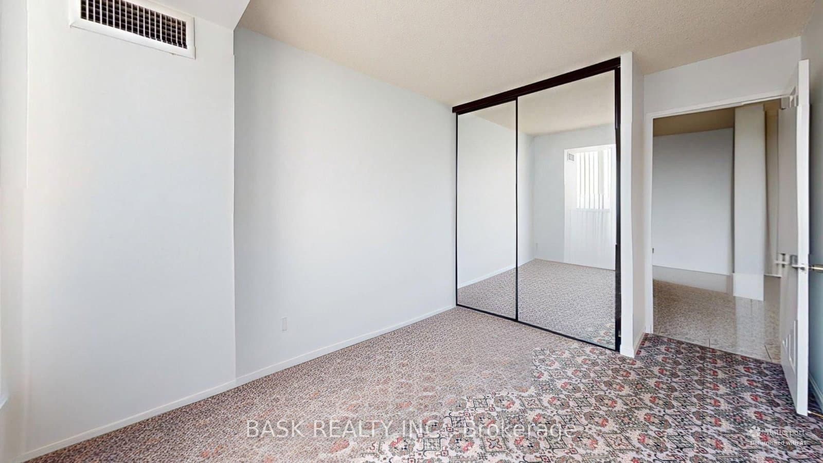 12 Laurelcrest Street, Unit 907 thumbnail 15