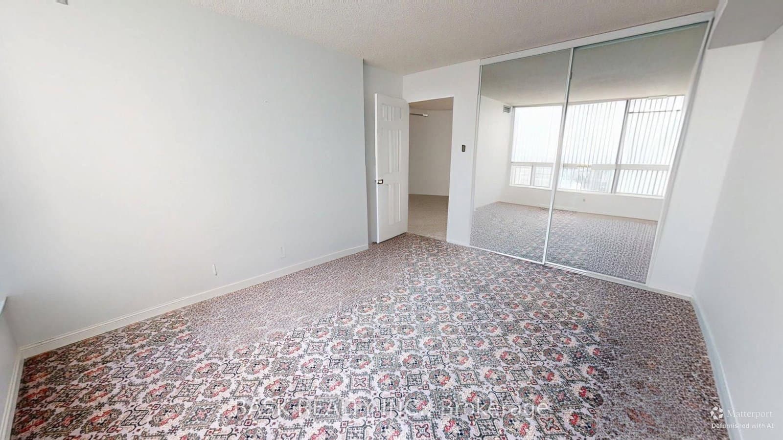 12 Laurelcrest Street, Unit 907 thumbnail 22