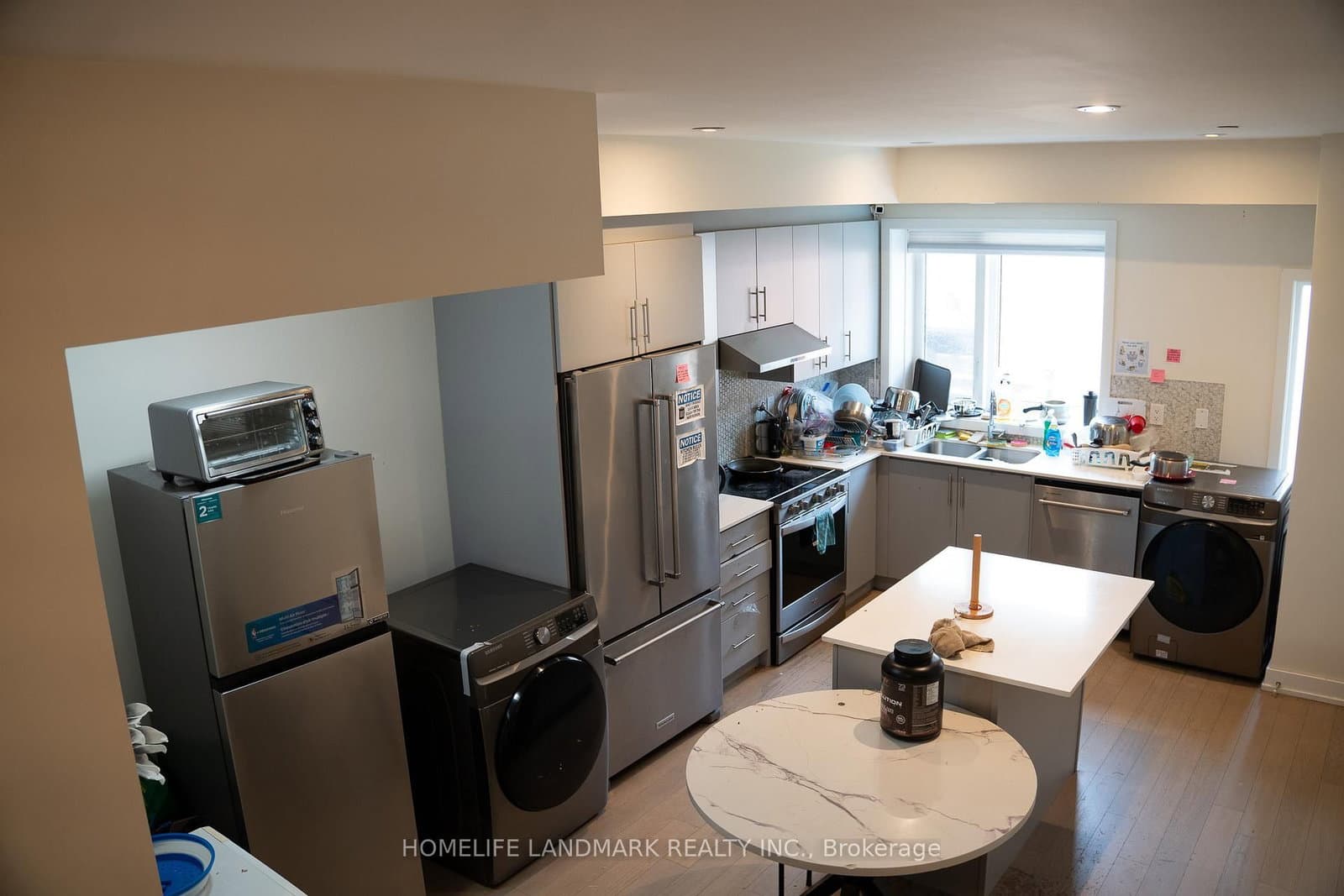 110 William Duncan Road thumbnail 8