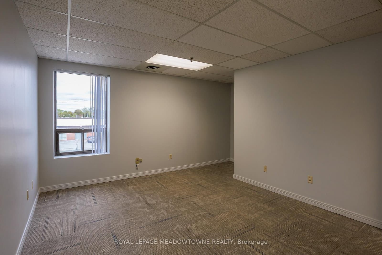 295 Alliance Road, Unit D thumbnail 2