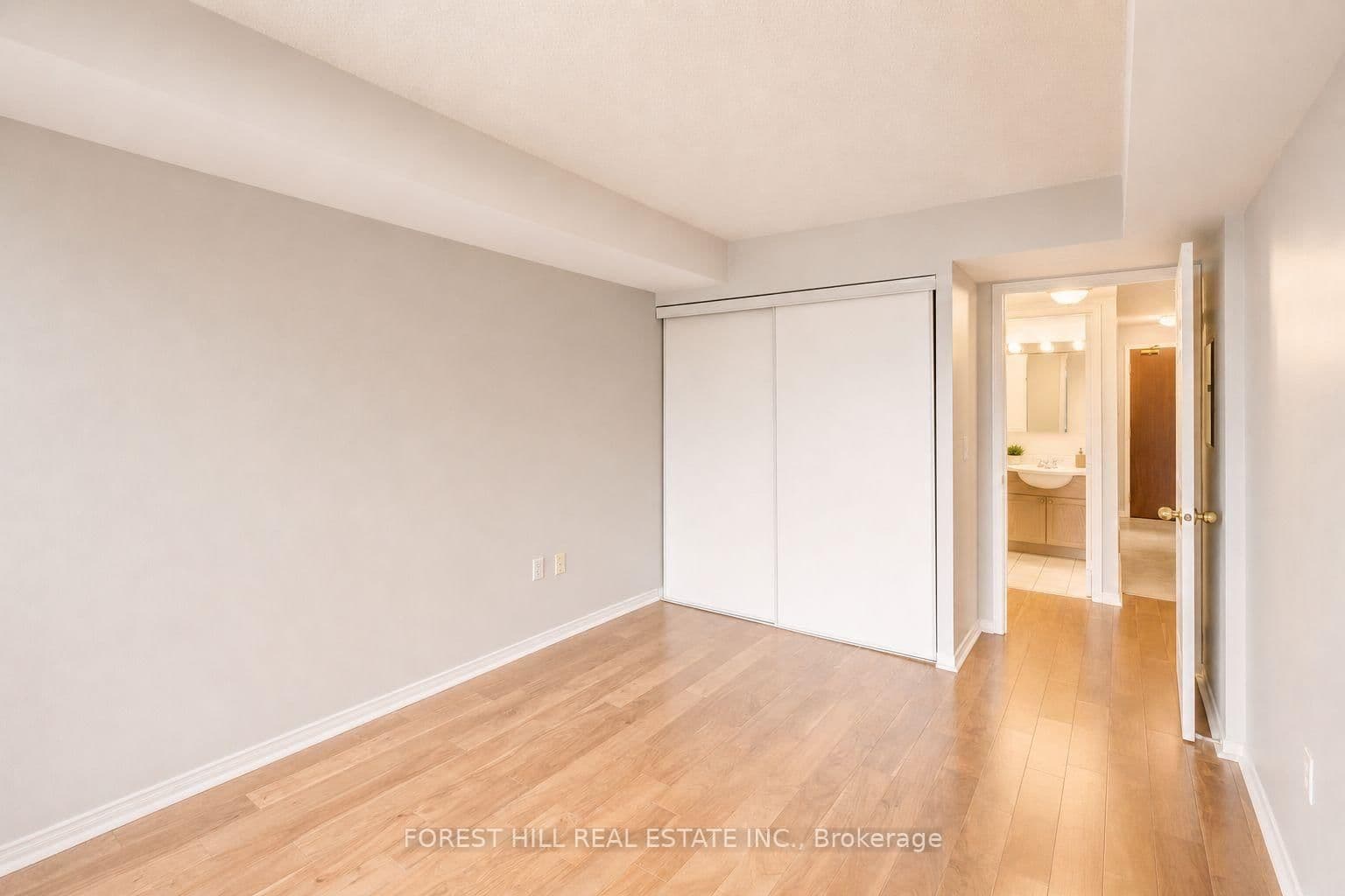 17 Michael Power Place, Unit 709 thumbnail 9