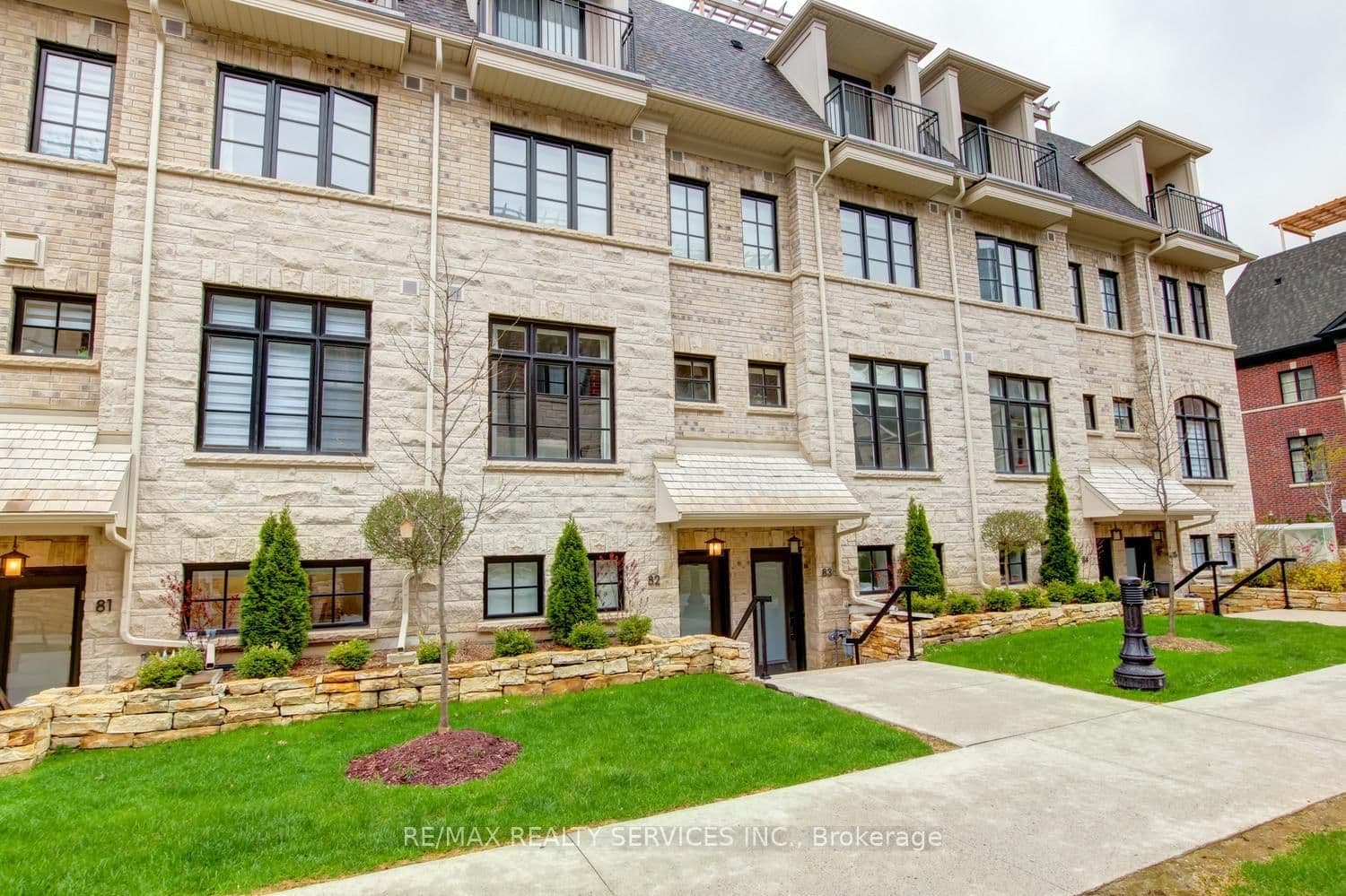 15 Lunar Crescent, Unit 82