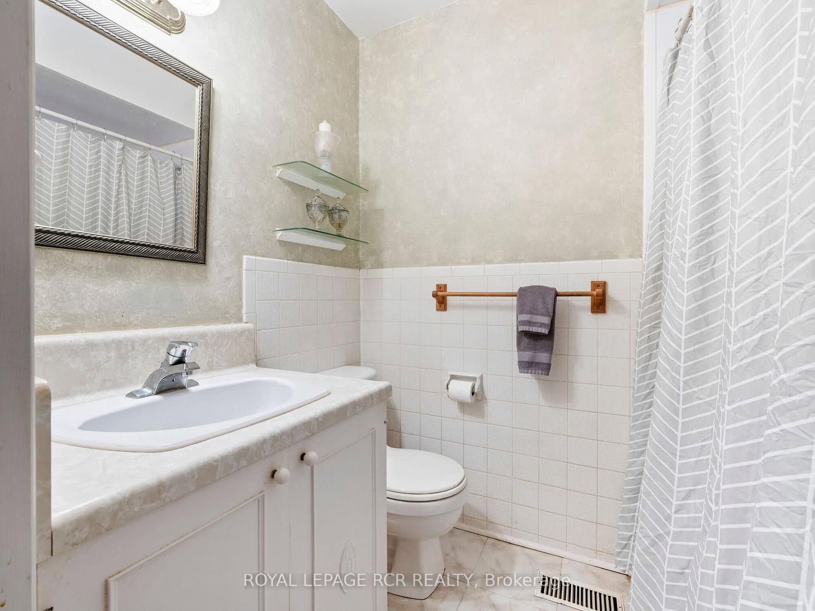 11 Third Avenue thumbnail 35