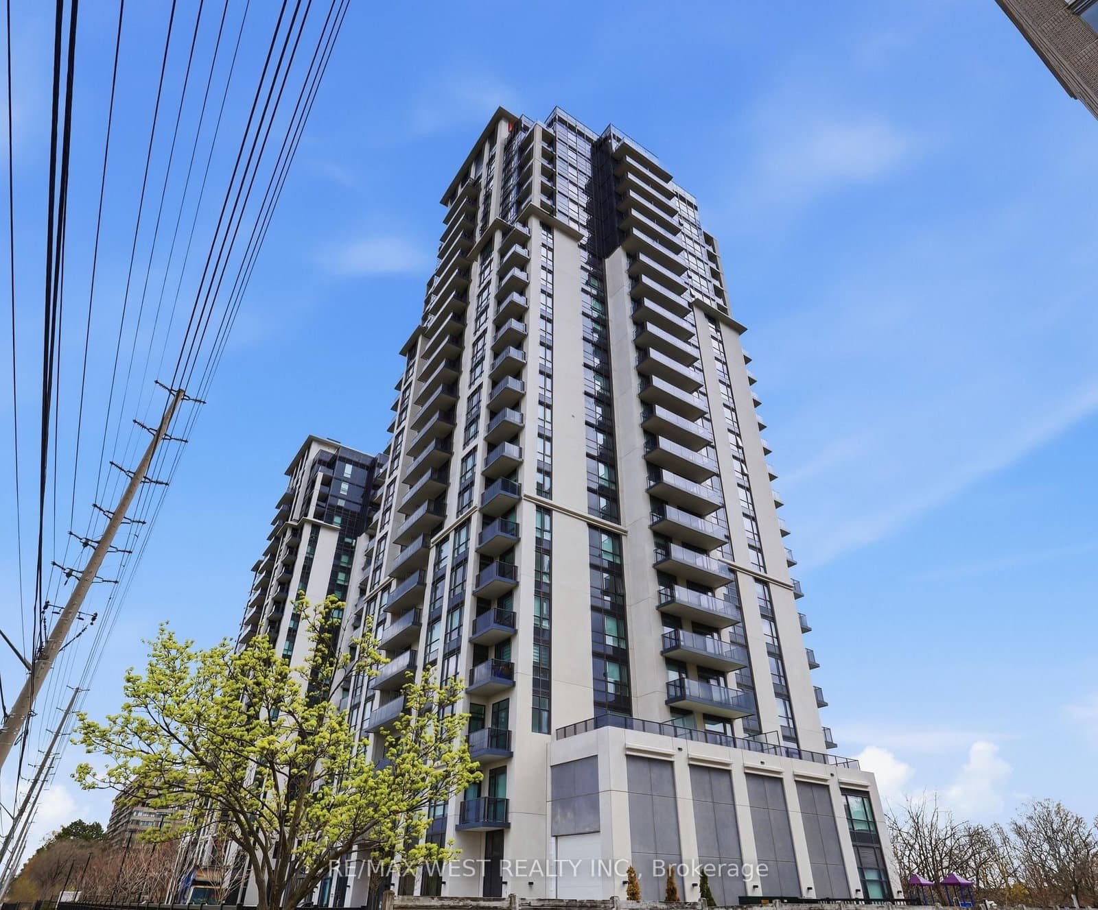 202 Burnhamthorpe Road E, Unit 1310