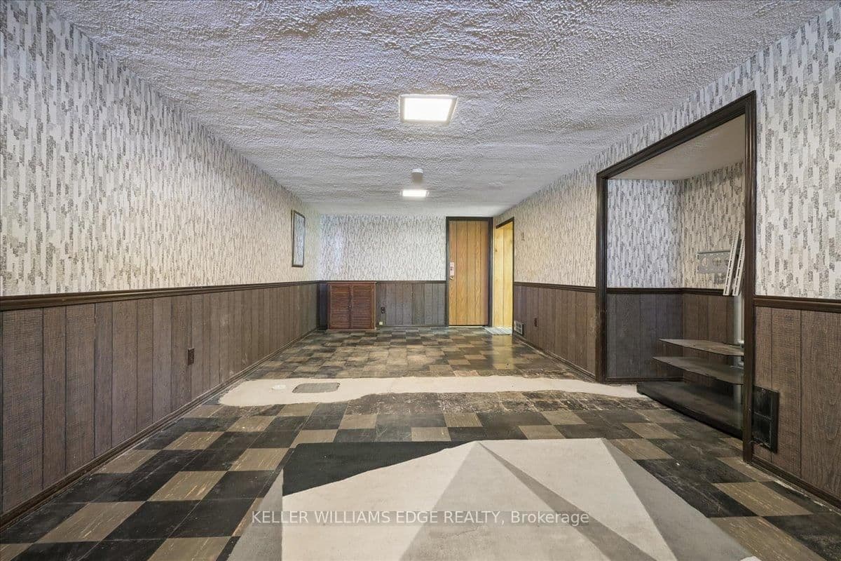 2117 Edinburgh Drive thumbnail 38