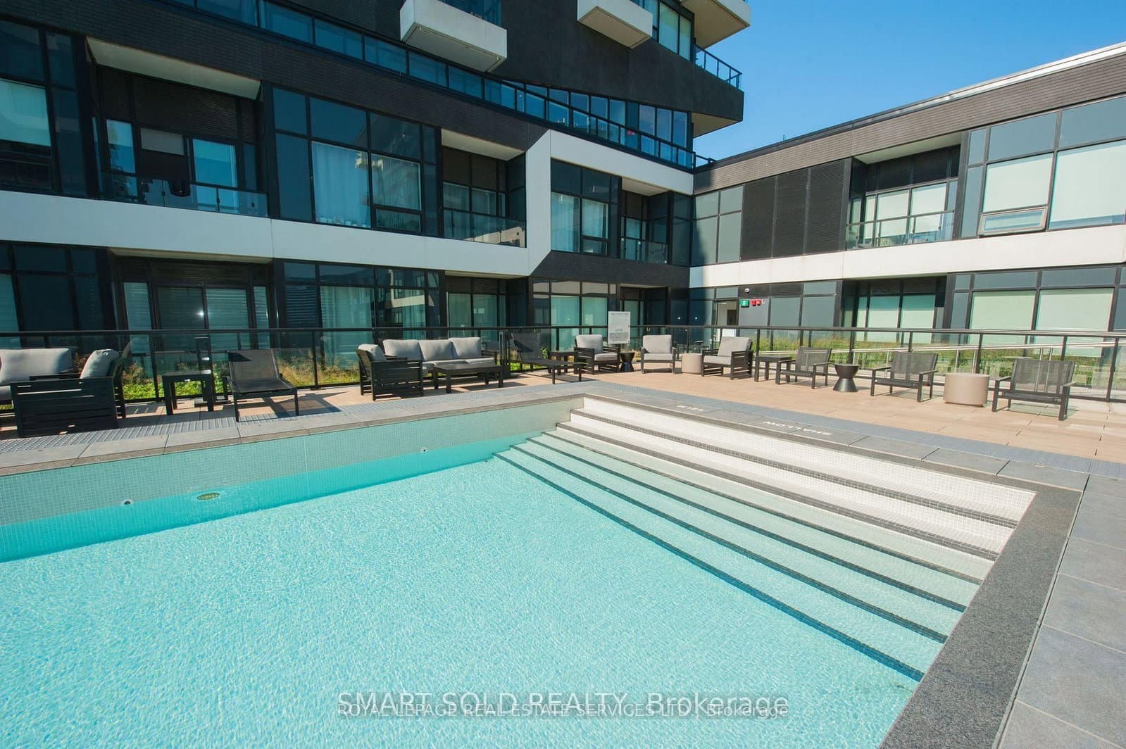 2485 Taunton Road, Unit 1126 thumbnail 3