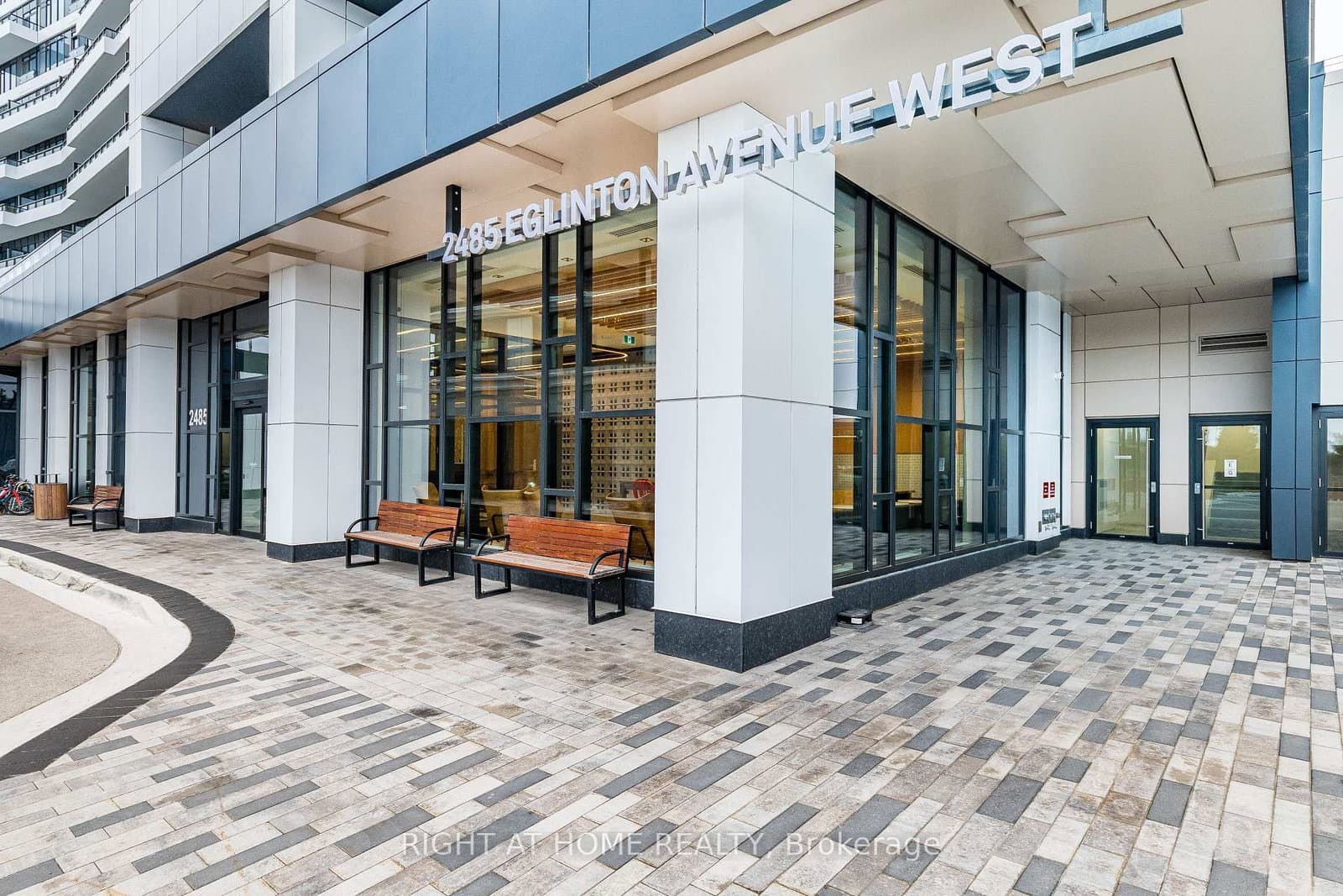 2485 Eglinton Avenue W, Unit 418 thumbnail 2