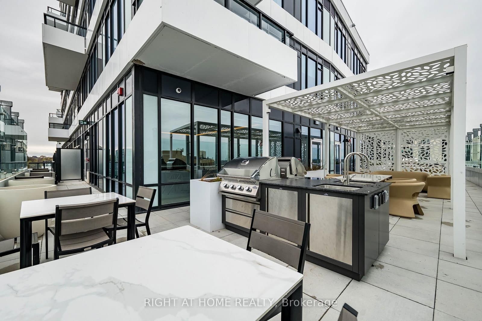 2485 Eglinton Avenue W, Unit 418 thumbnail 22